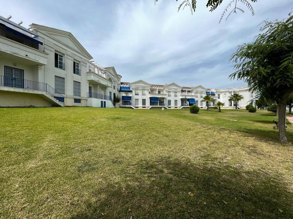 Brisa Del Mar, Apartamentos Living Sur Sanlúcar de Barrameda Екстериор снимка